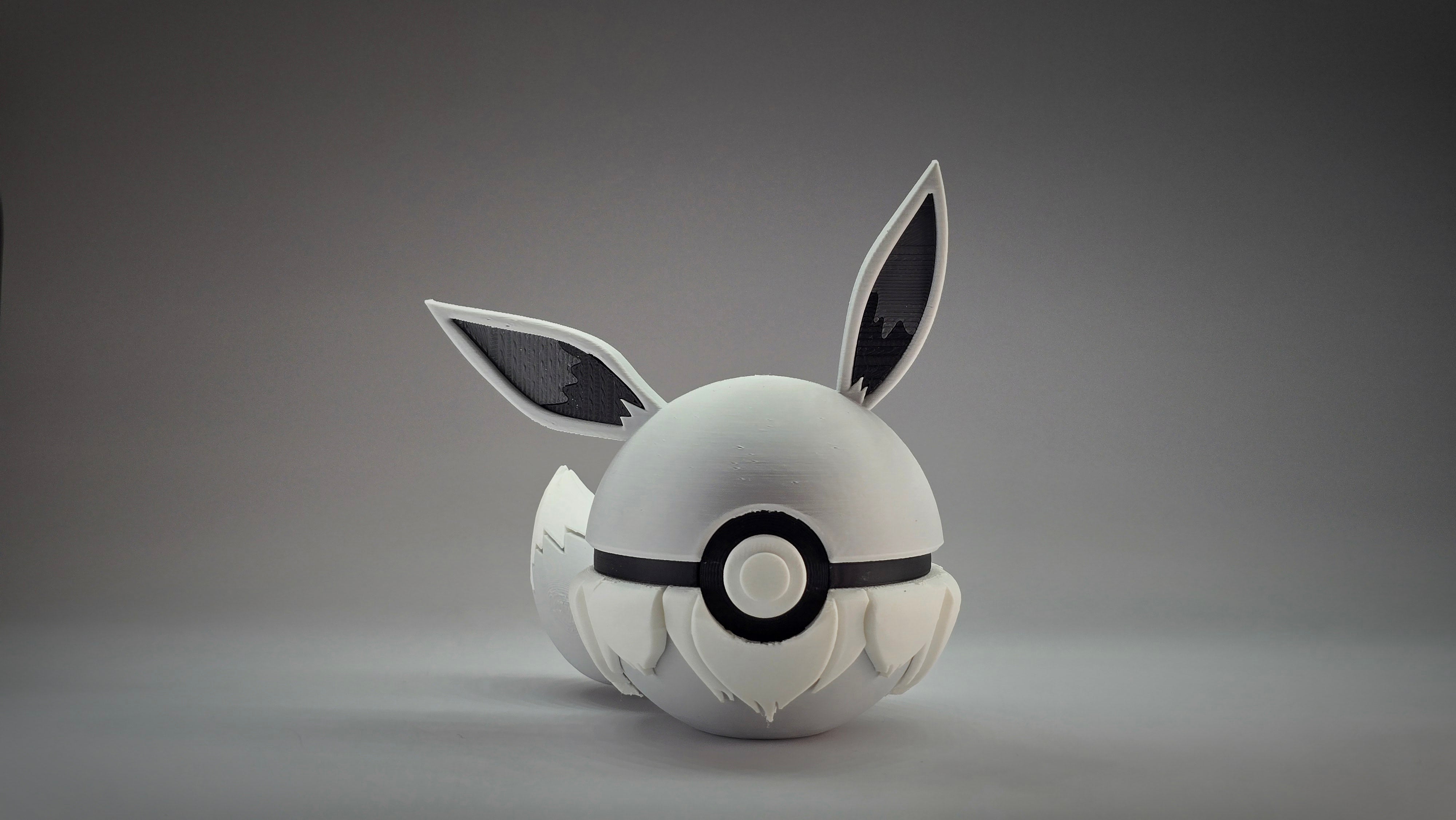 #0133 - Eevee Ball