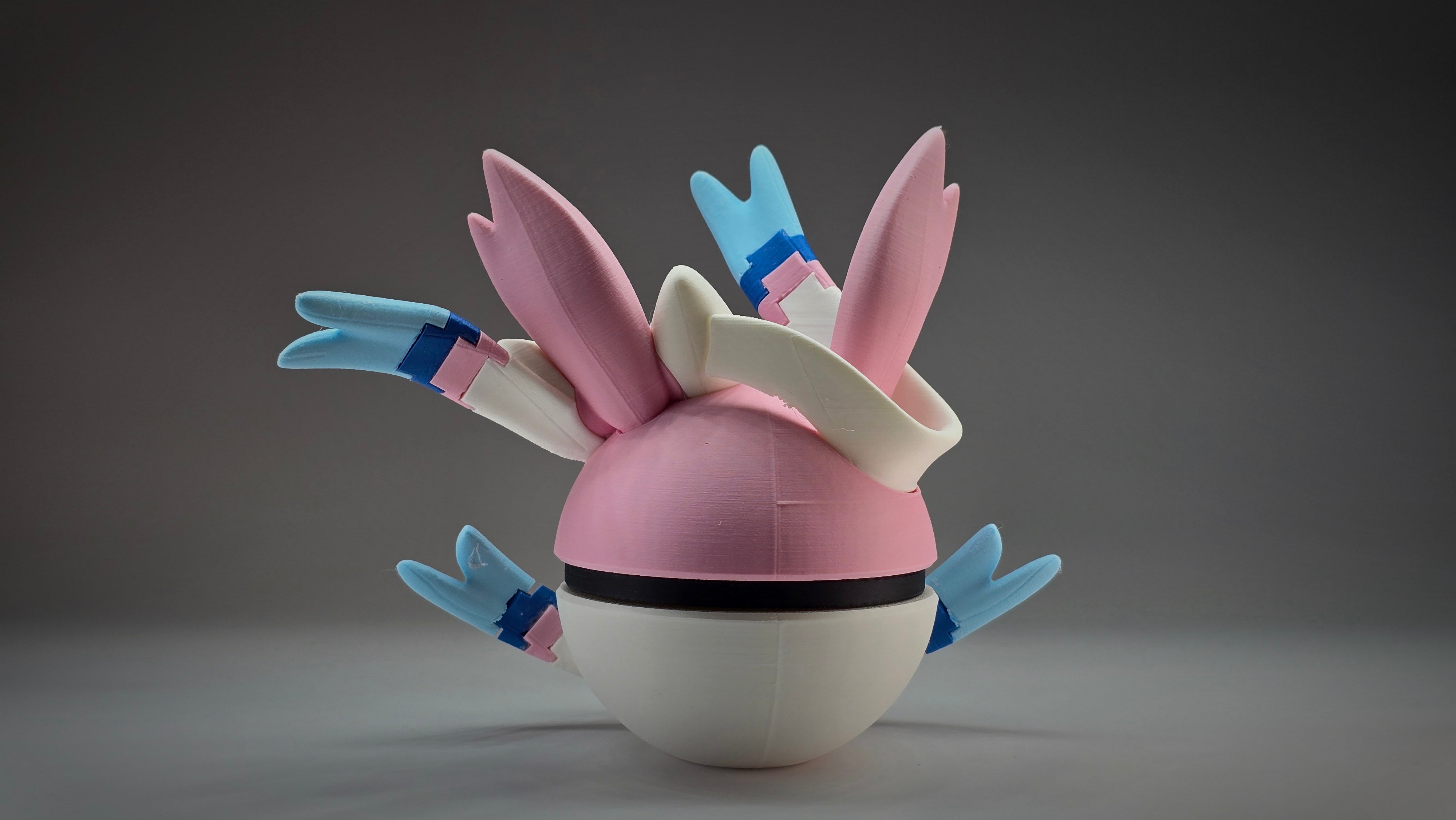 #0700 - Sylveon Ball