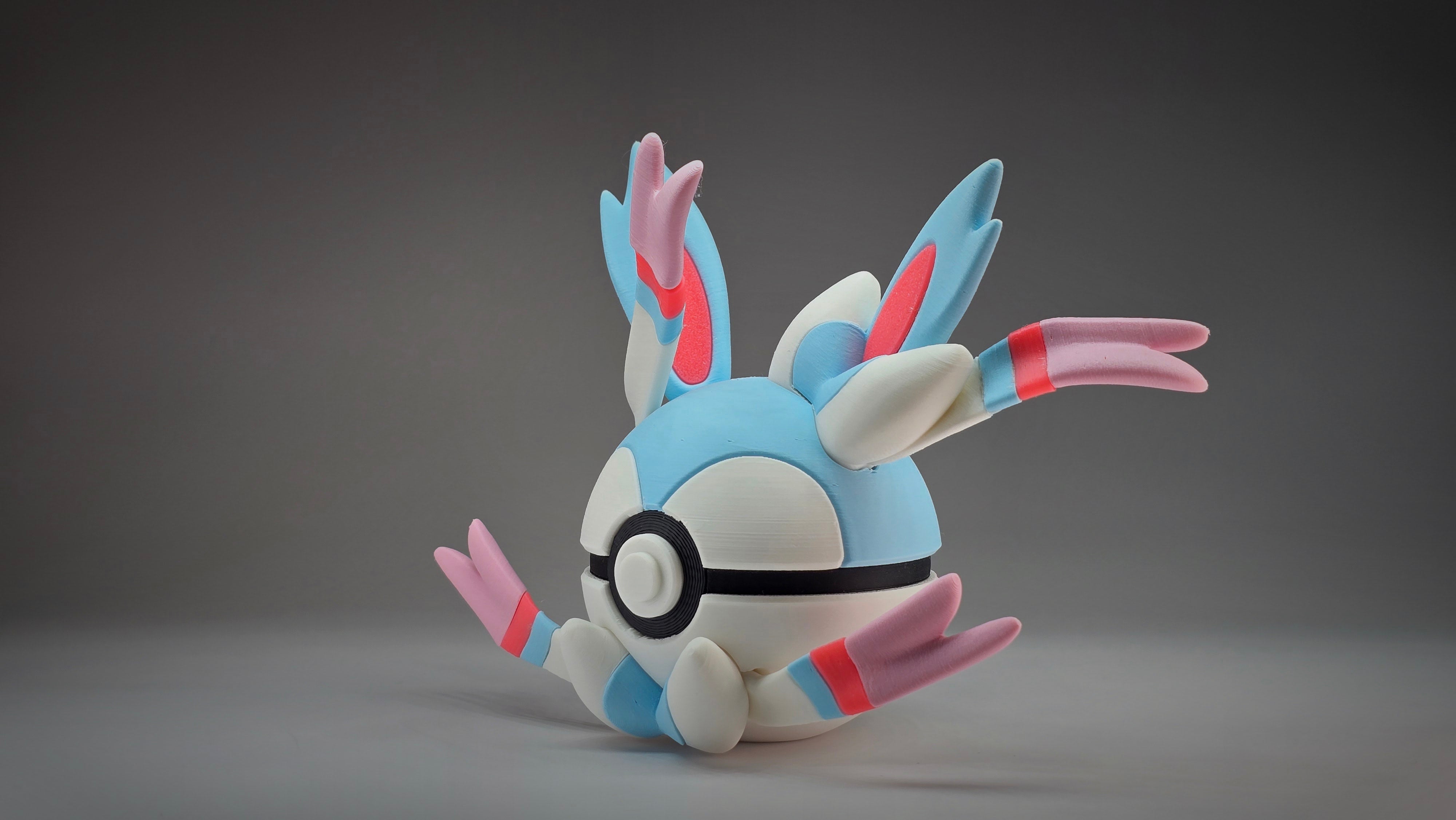 #0700 - Sylveon Ball