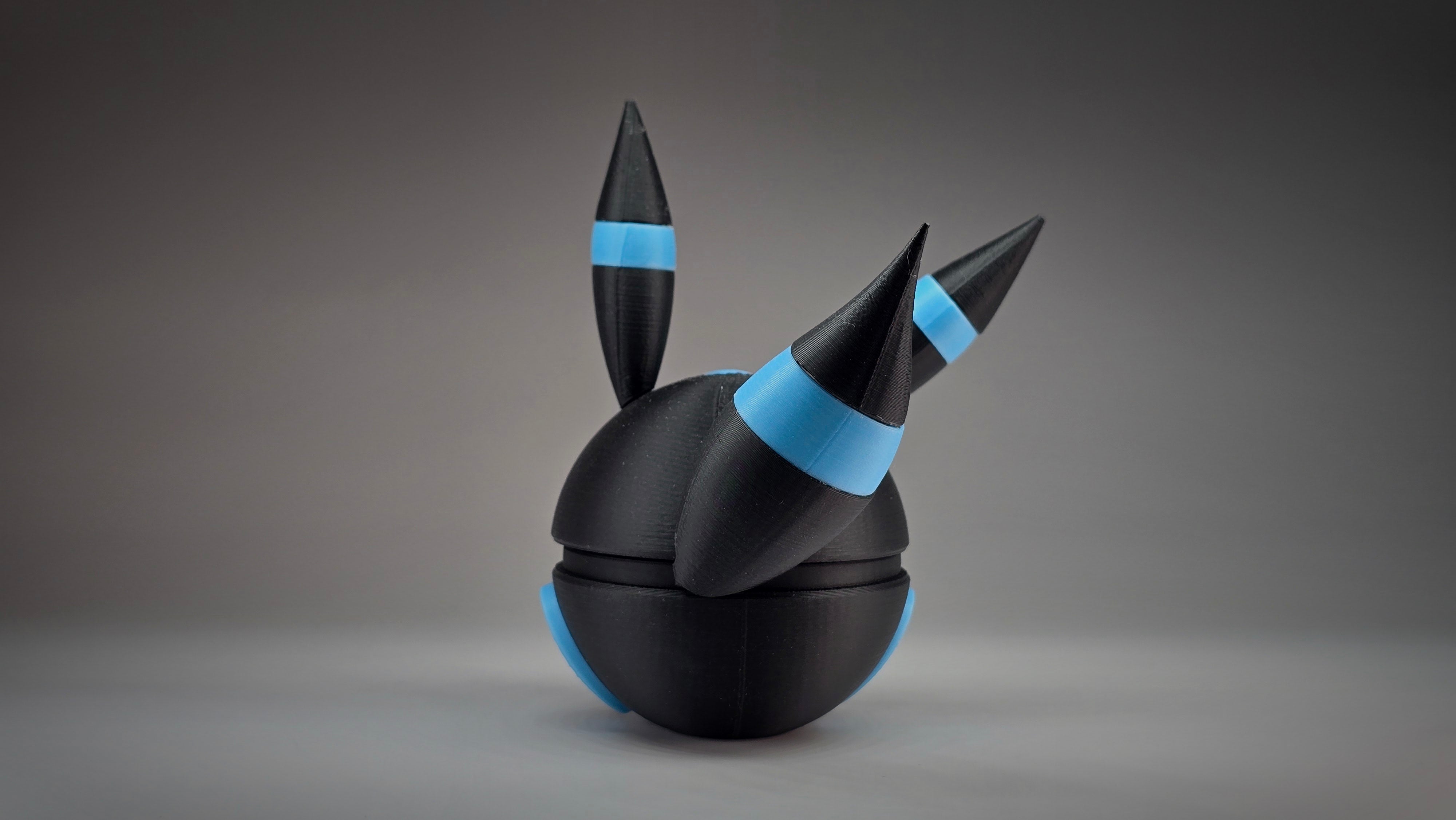 #0197 - Umbreon Ball