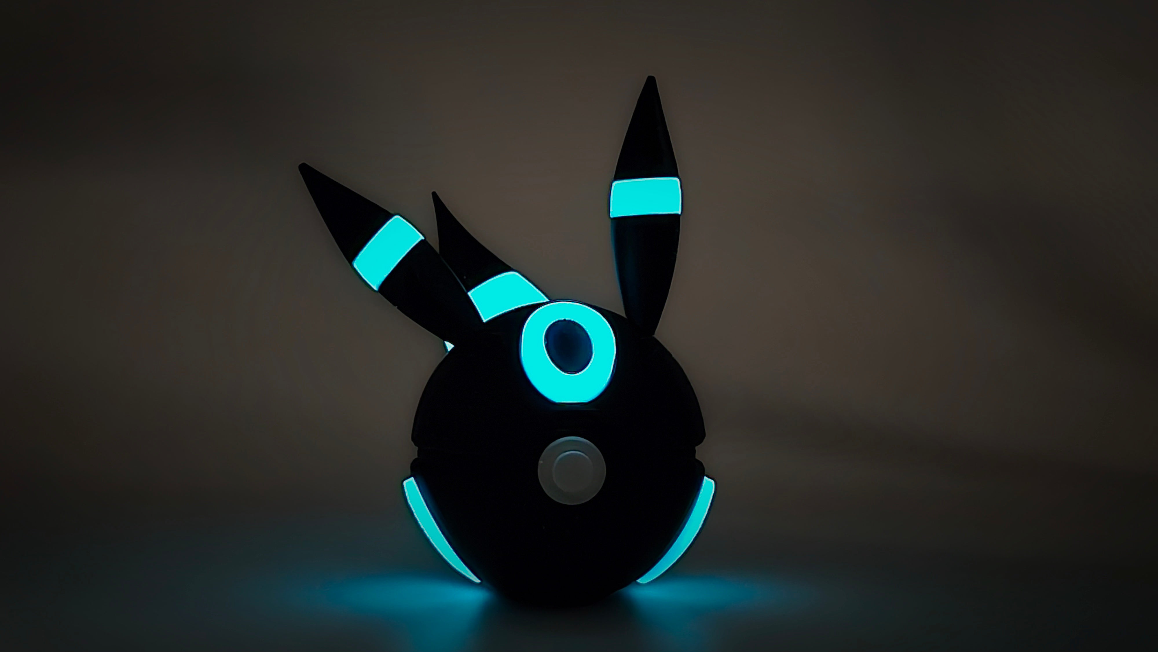 #0197 - Umbreon Ball