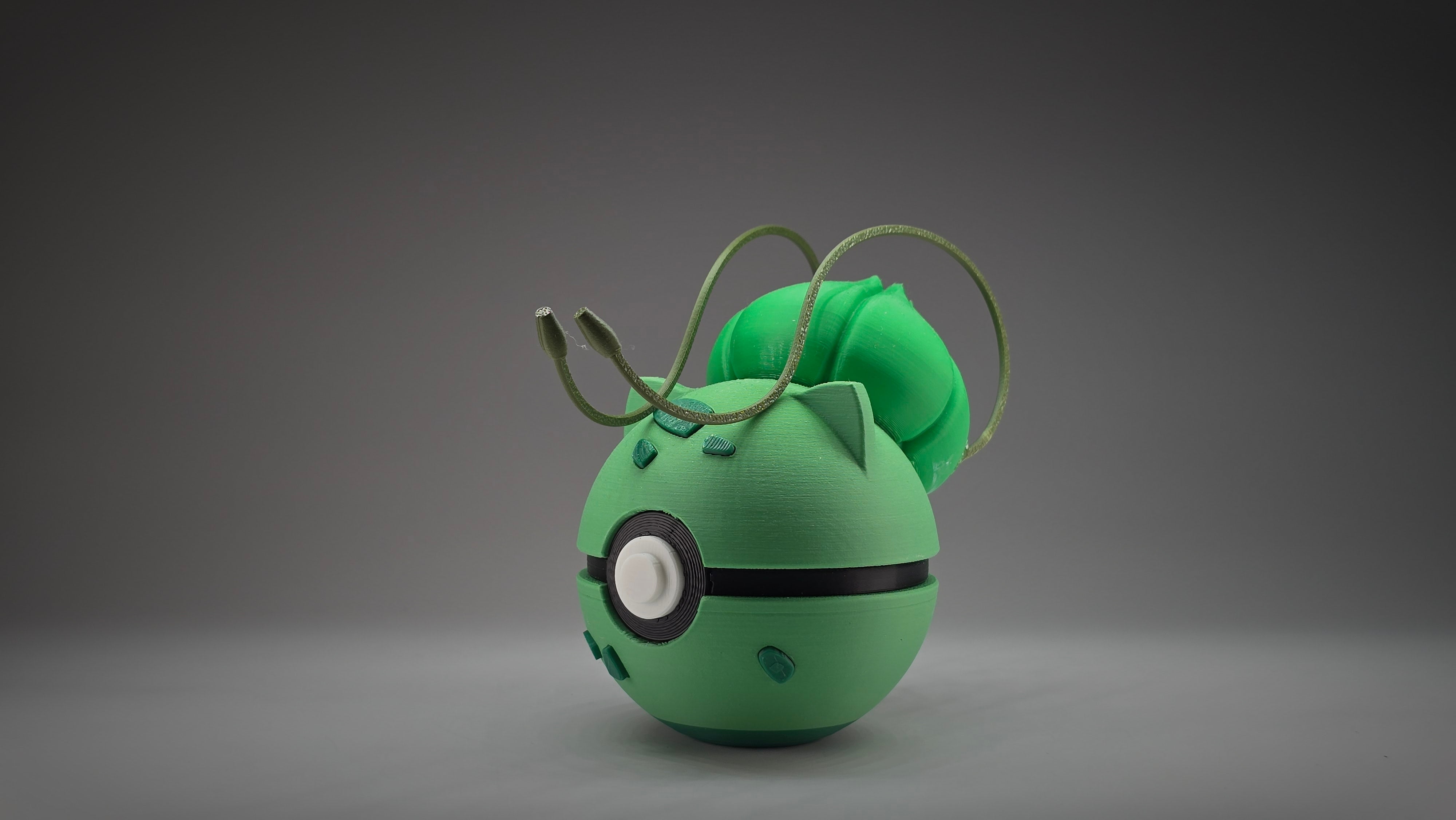 #0001 - Bulbasaur Ball