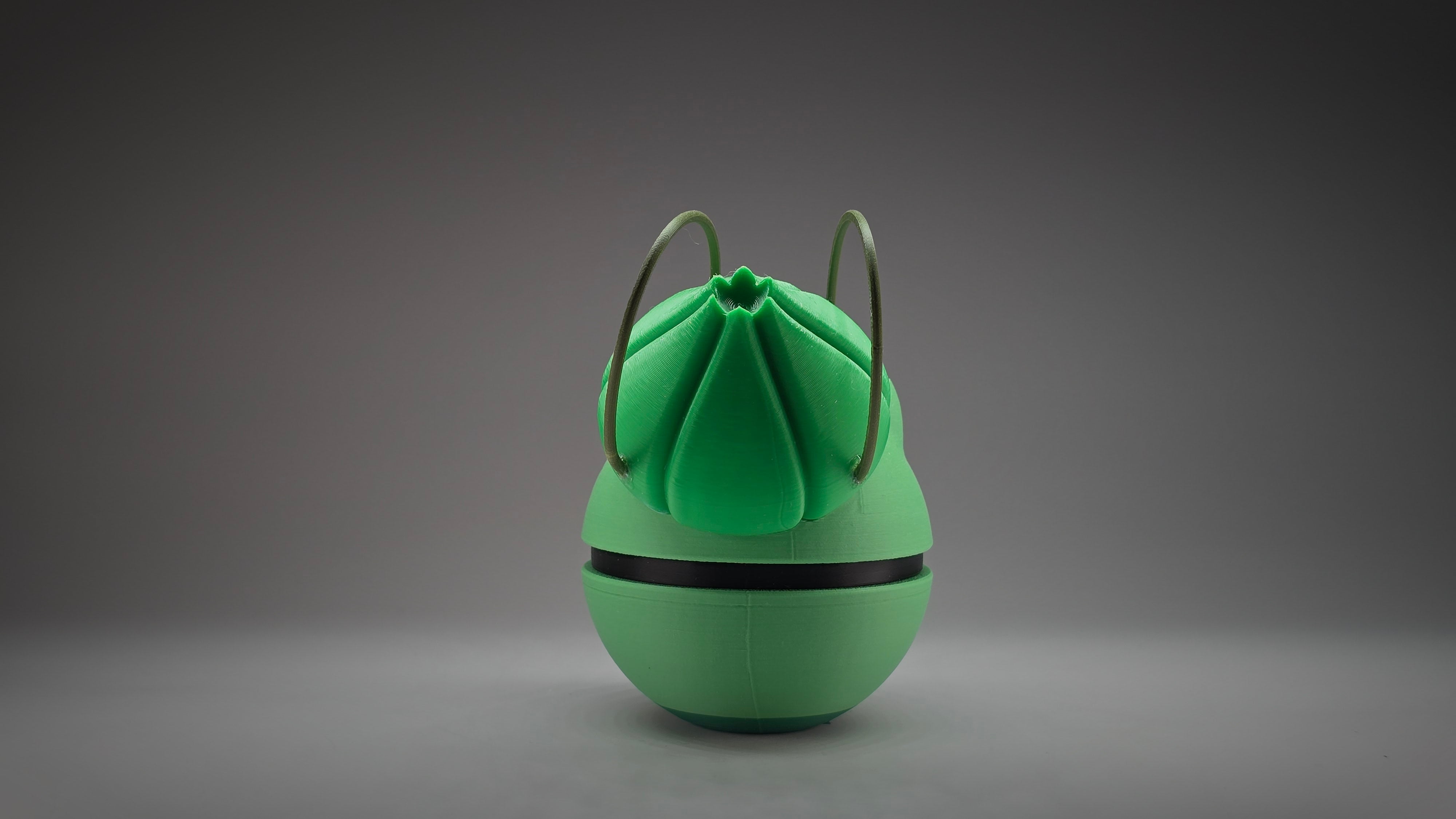 #0001 - Bulbasaur Ball