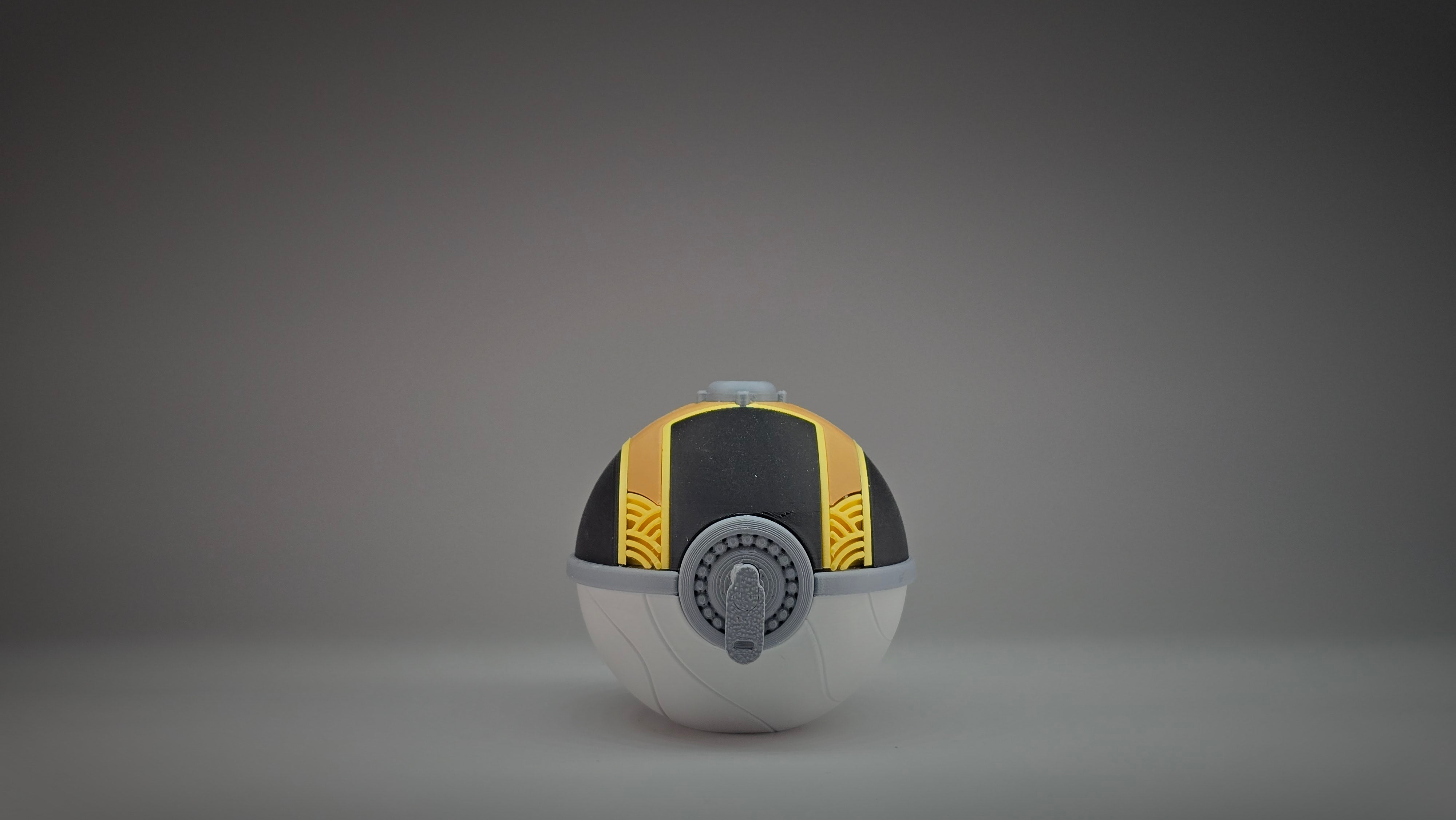 Hisui Ultra Ball