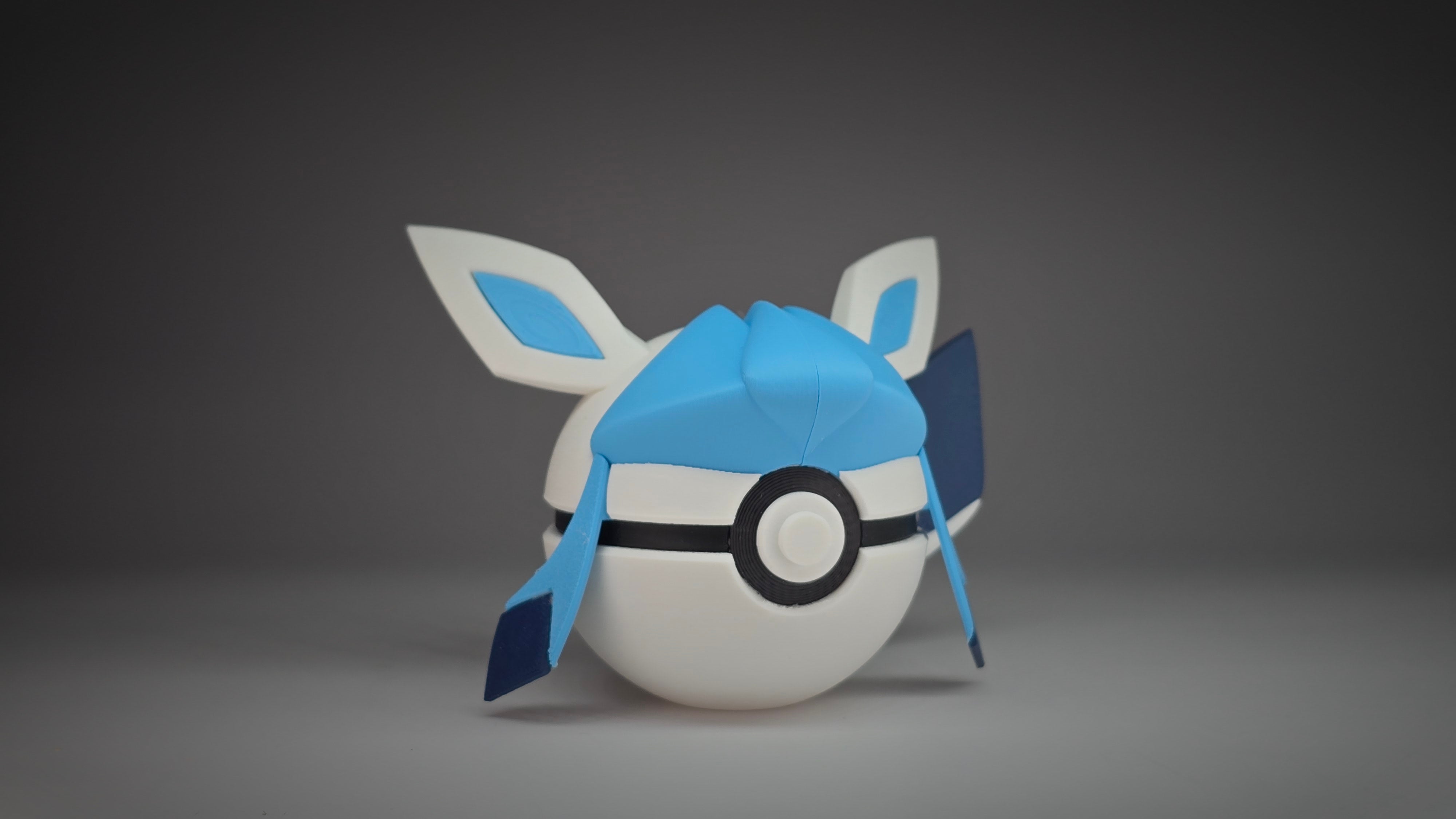 #0471 - Glaceon Ball