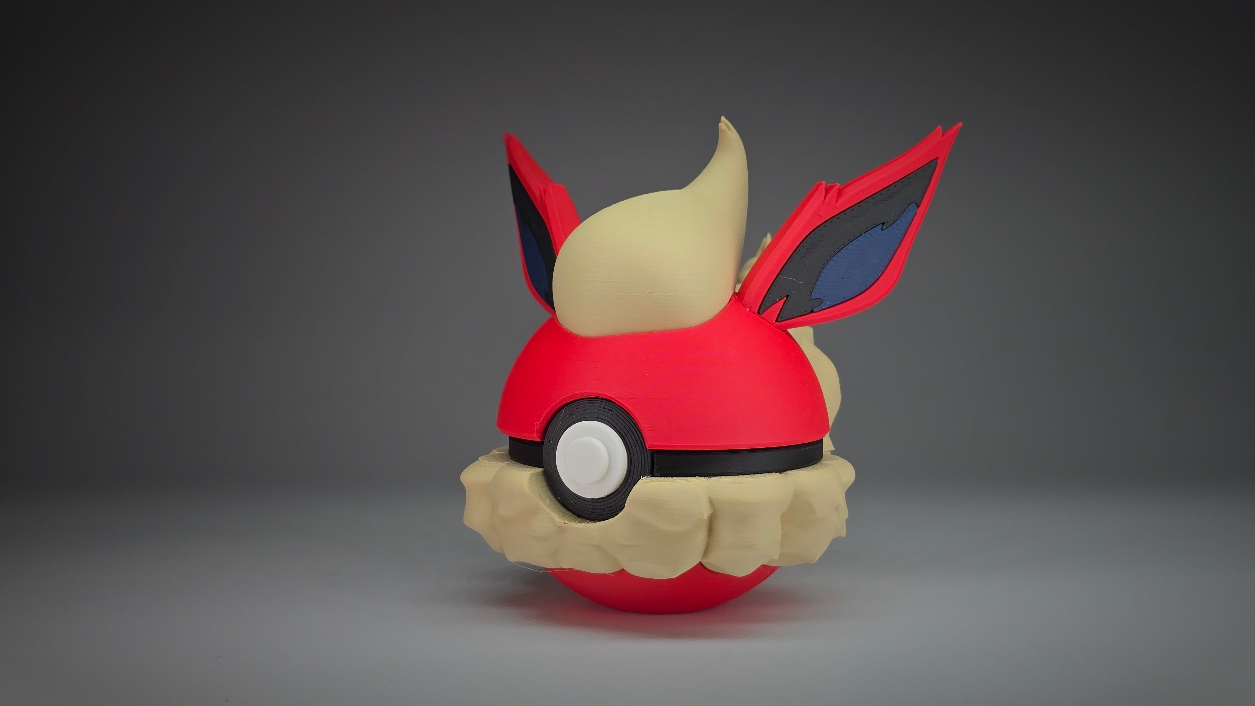 #0136 - Flareon Ball