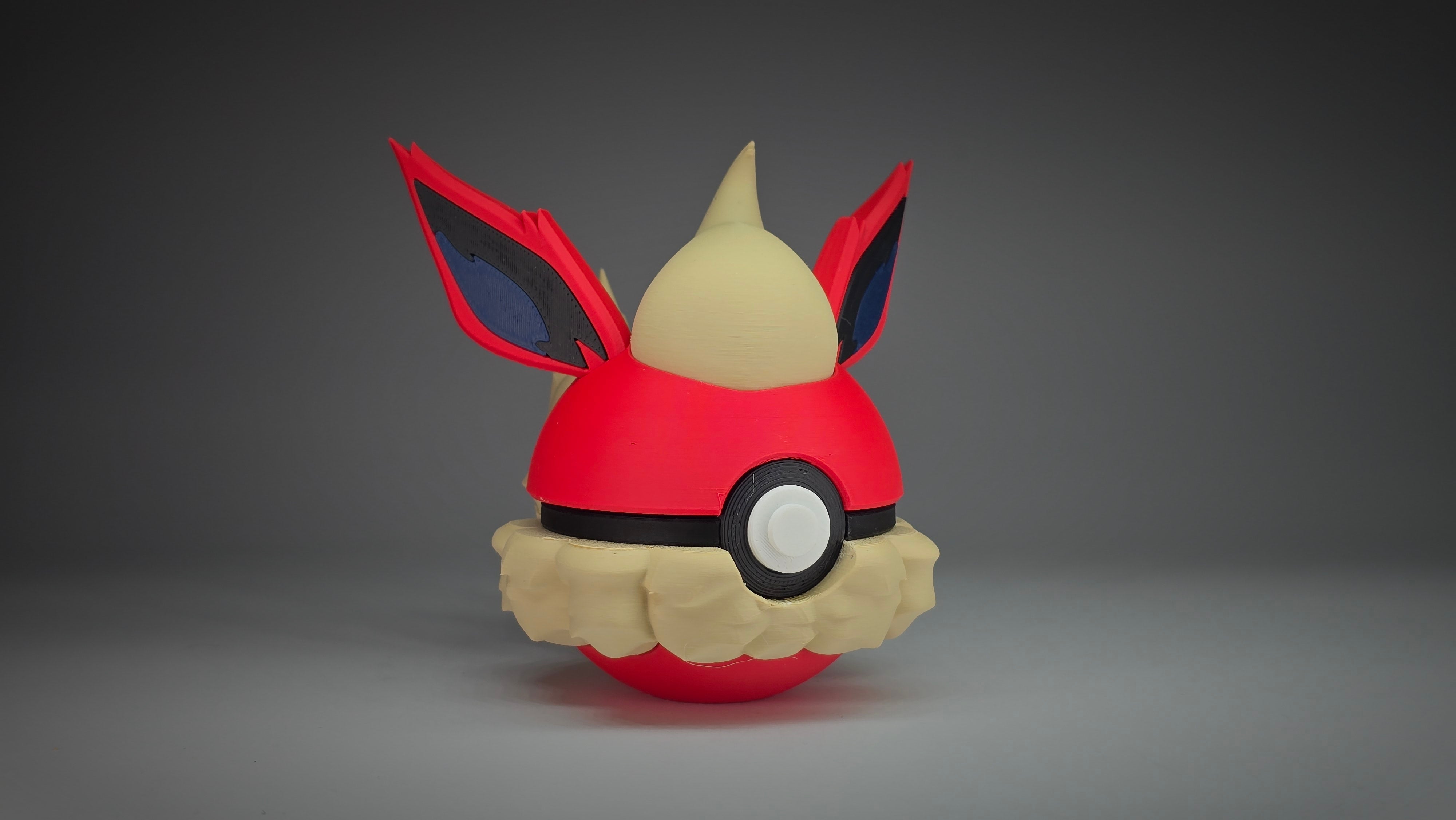 #0136 - Flareon Ball