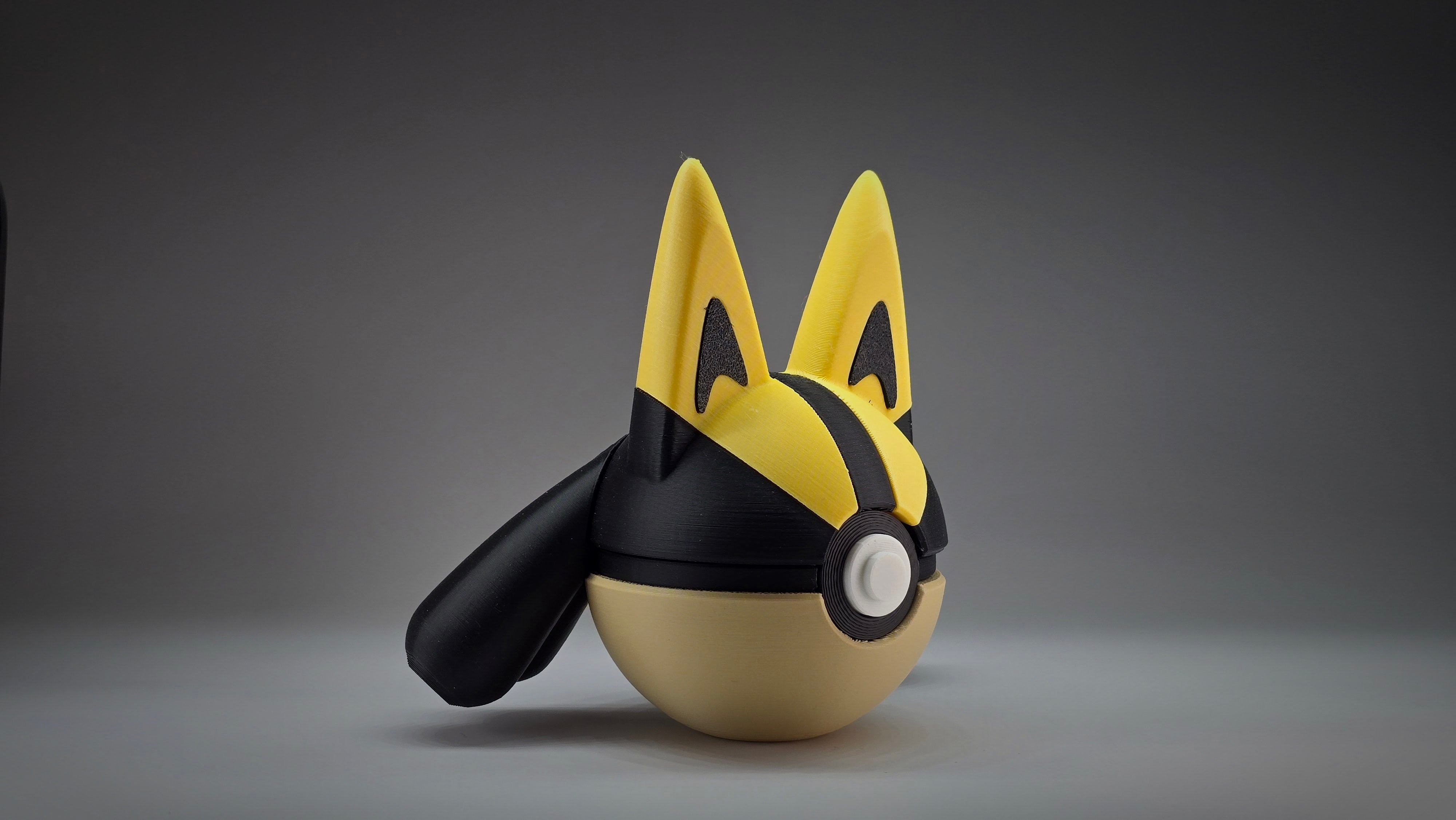 #0448 - Lucario Ball