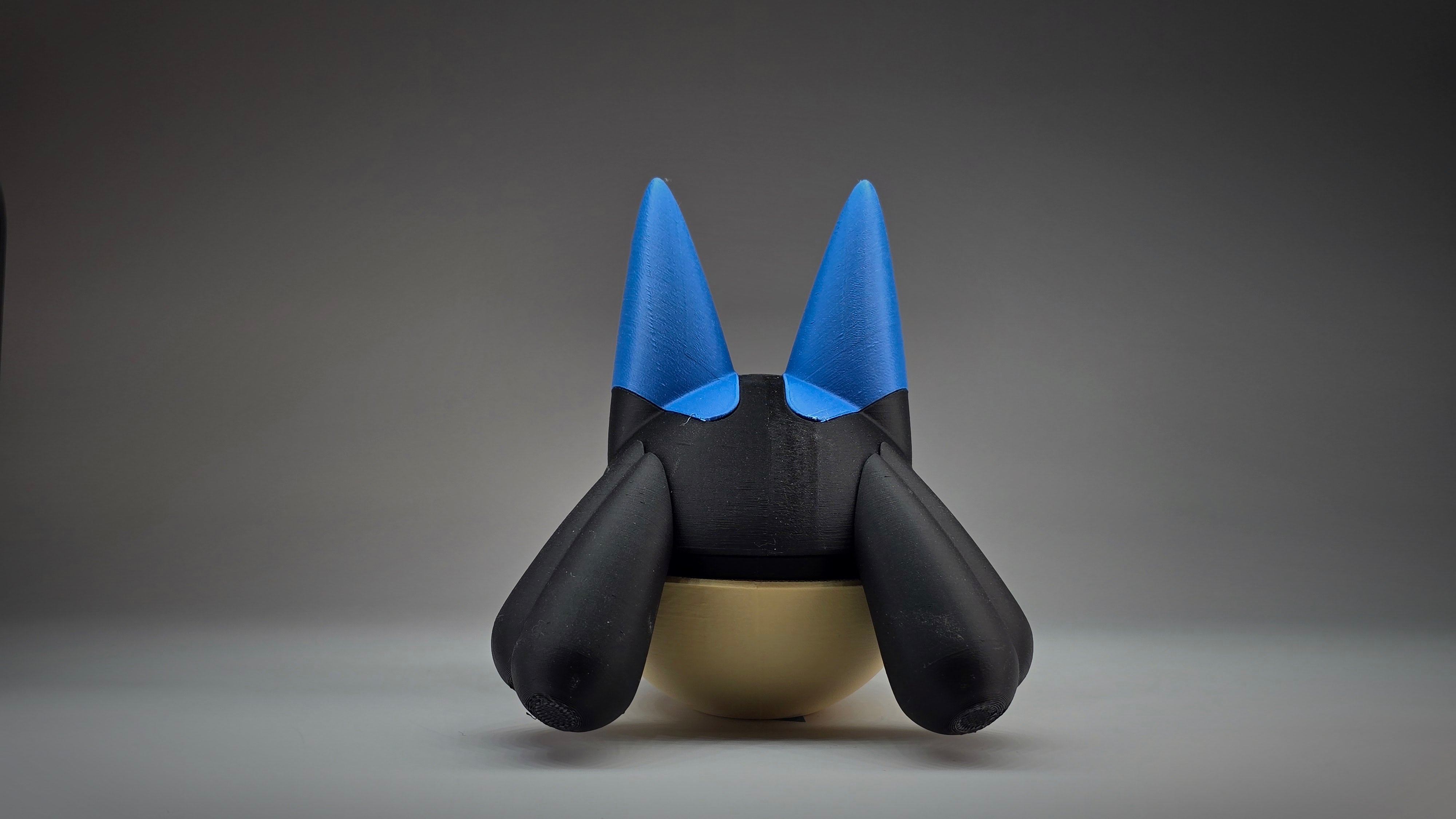 #0448 - Lucario Ball