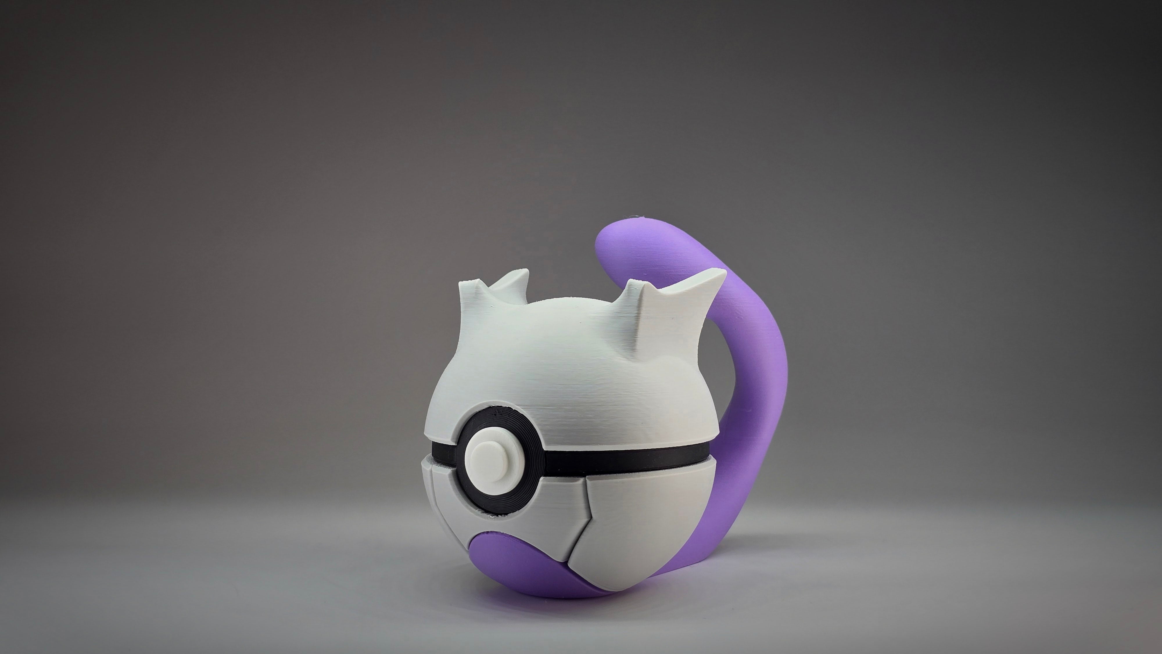 #0150 - Mewtwo Ball