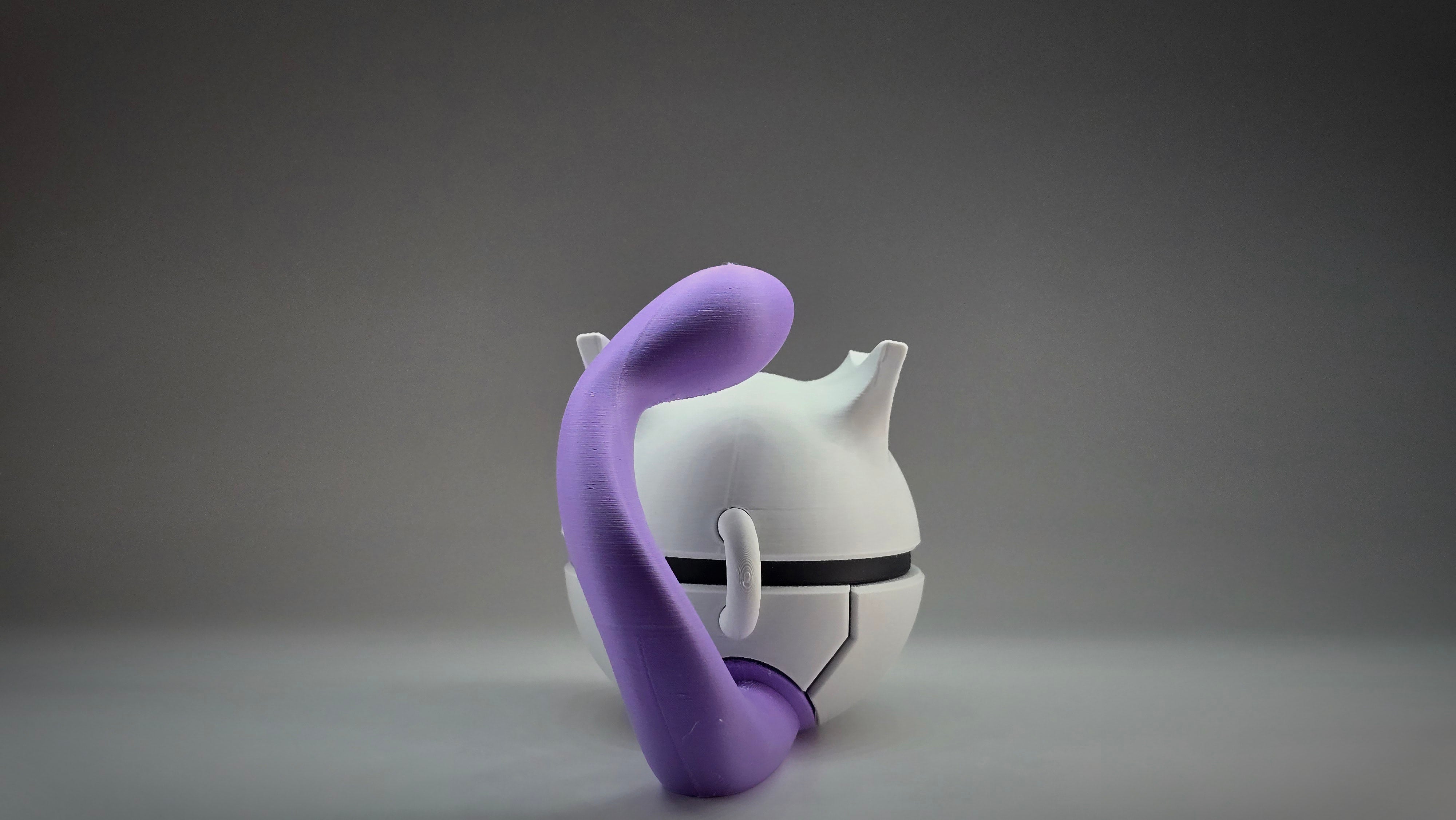 #0150 - Mewtwo Ball