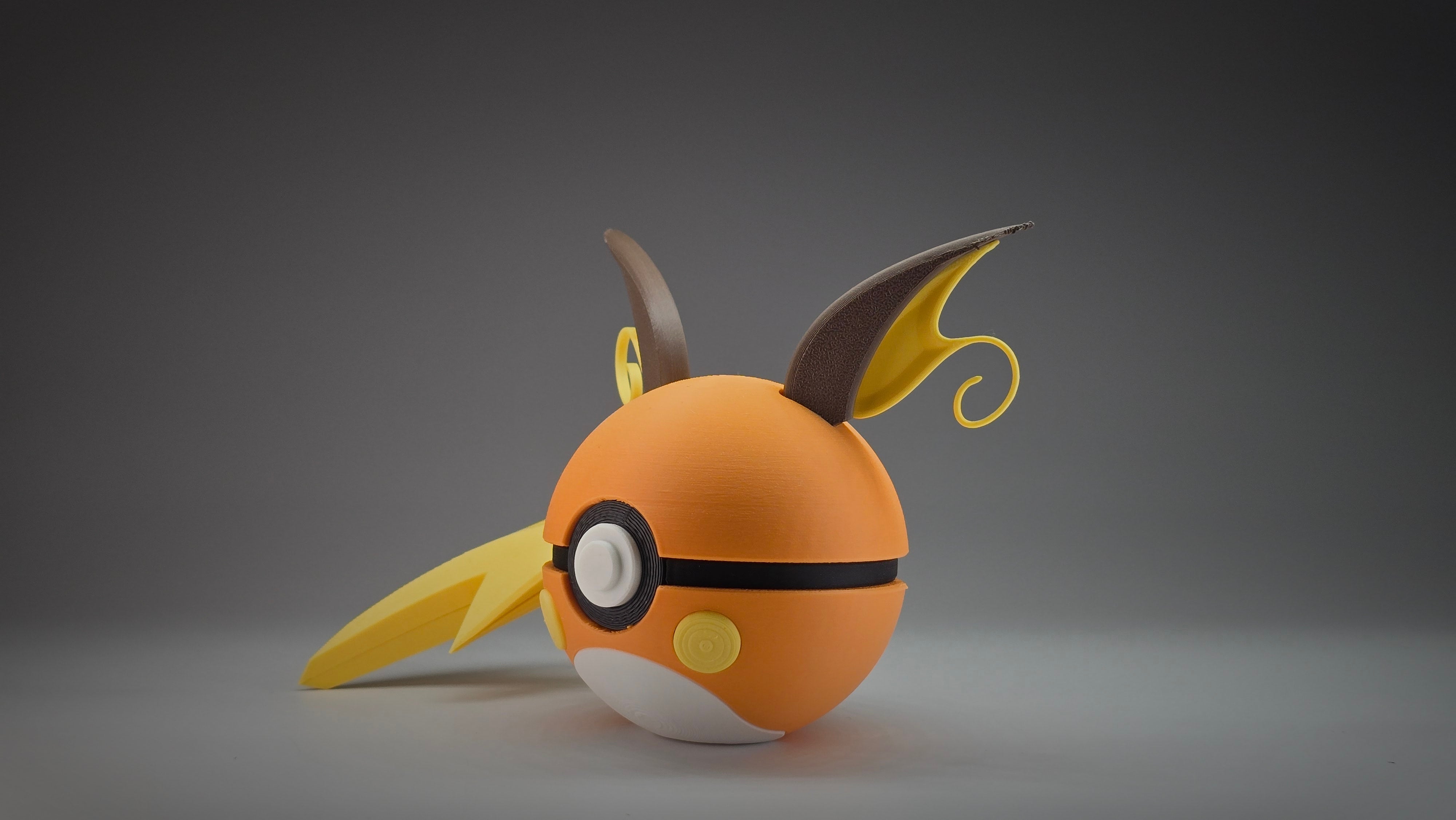 #0026 - Raichu Ball