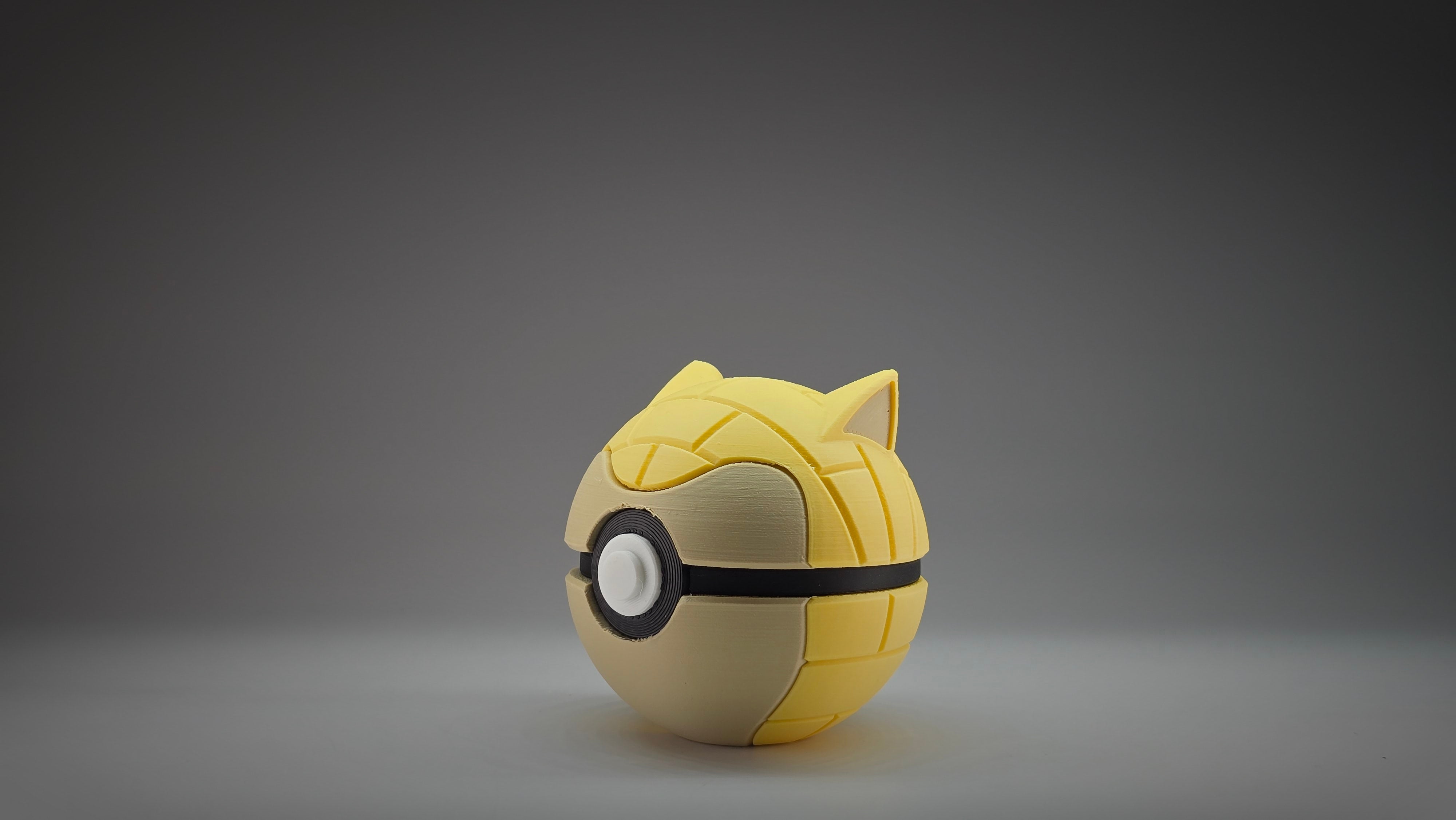 #0027 - Sandshrew Ball