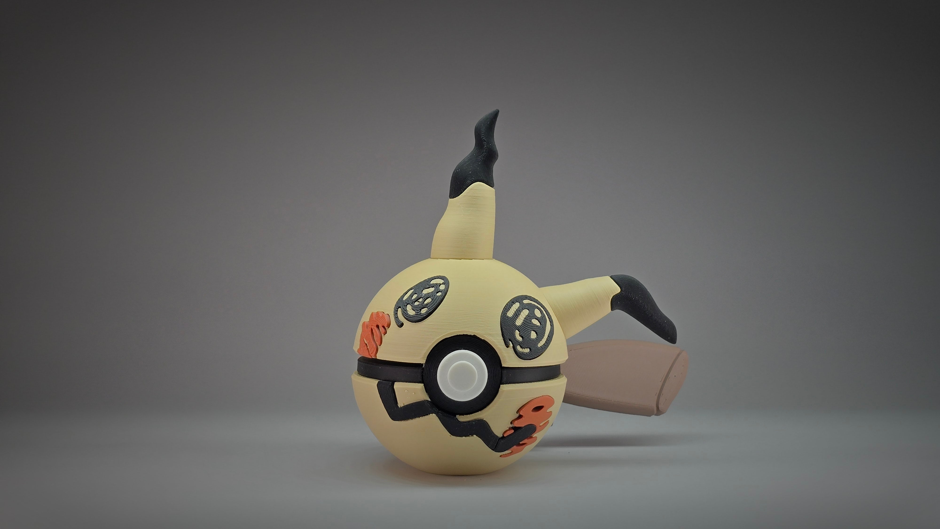 #0778 - Mimikyu Ball
