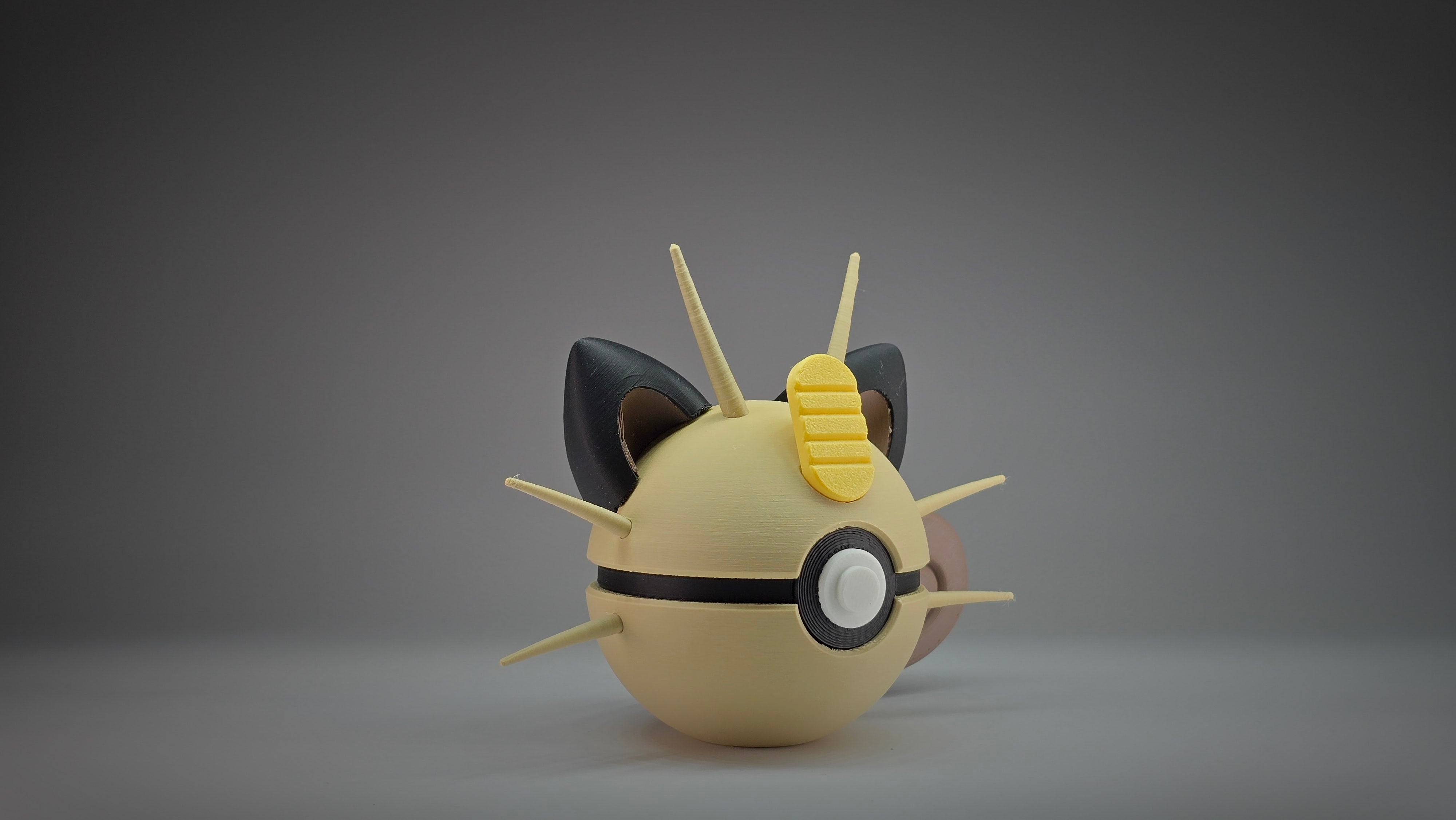 #0052 - Meowth Ball