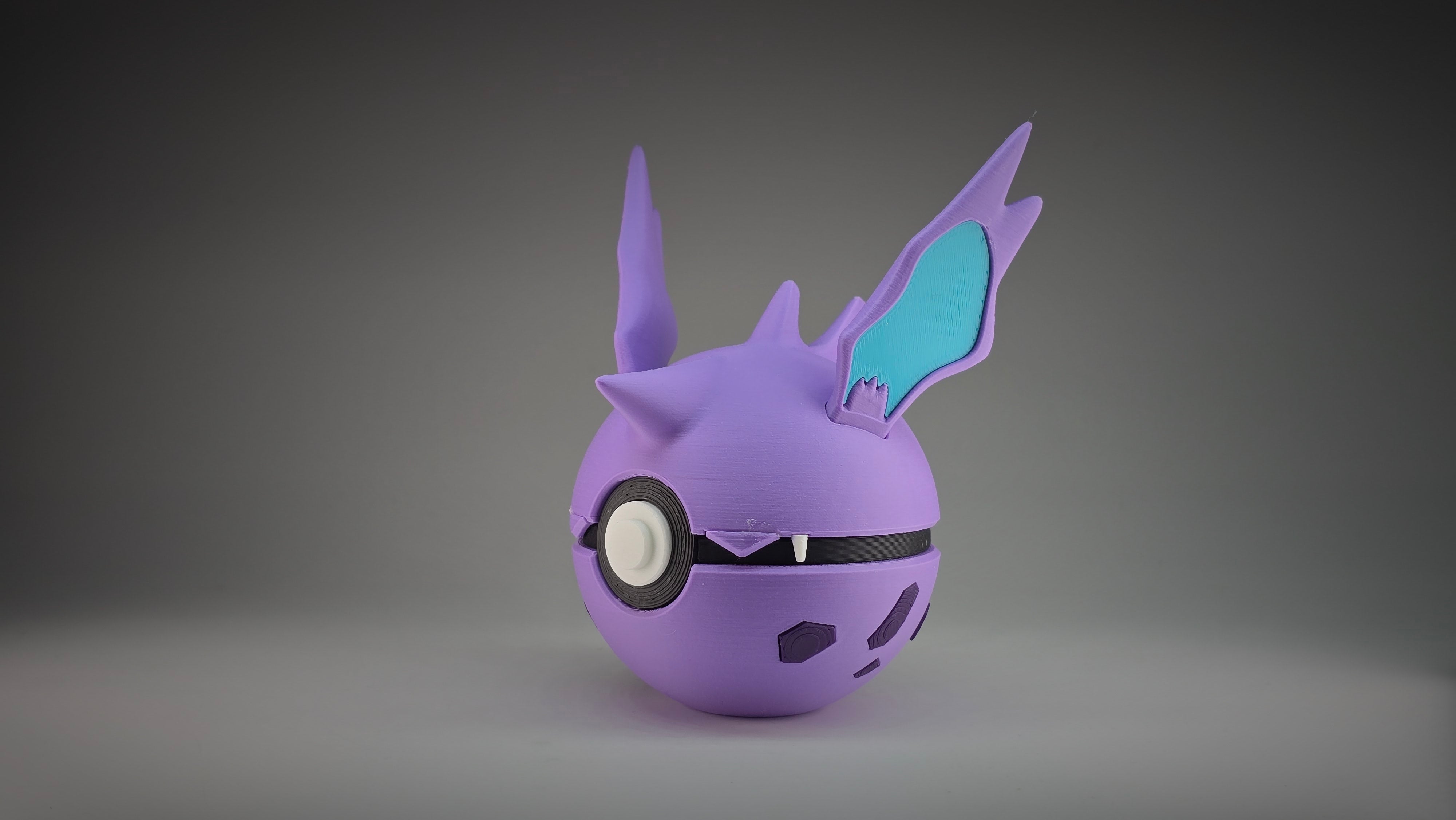 #0033 - Nidorino Ball