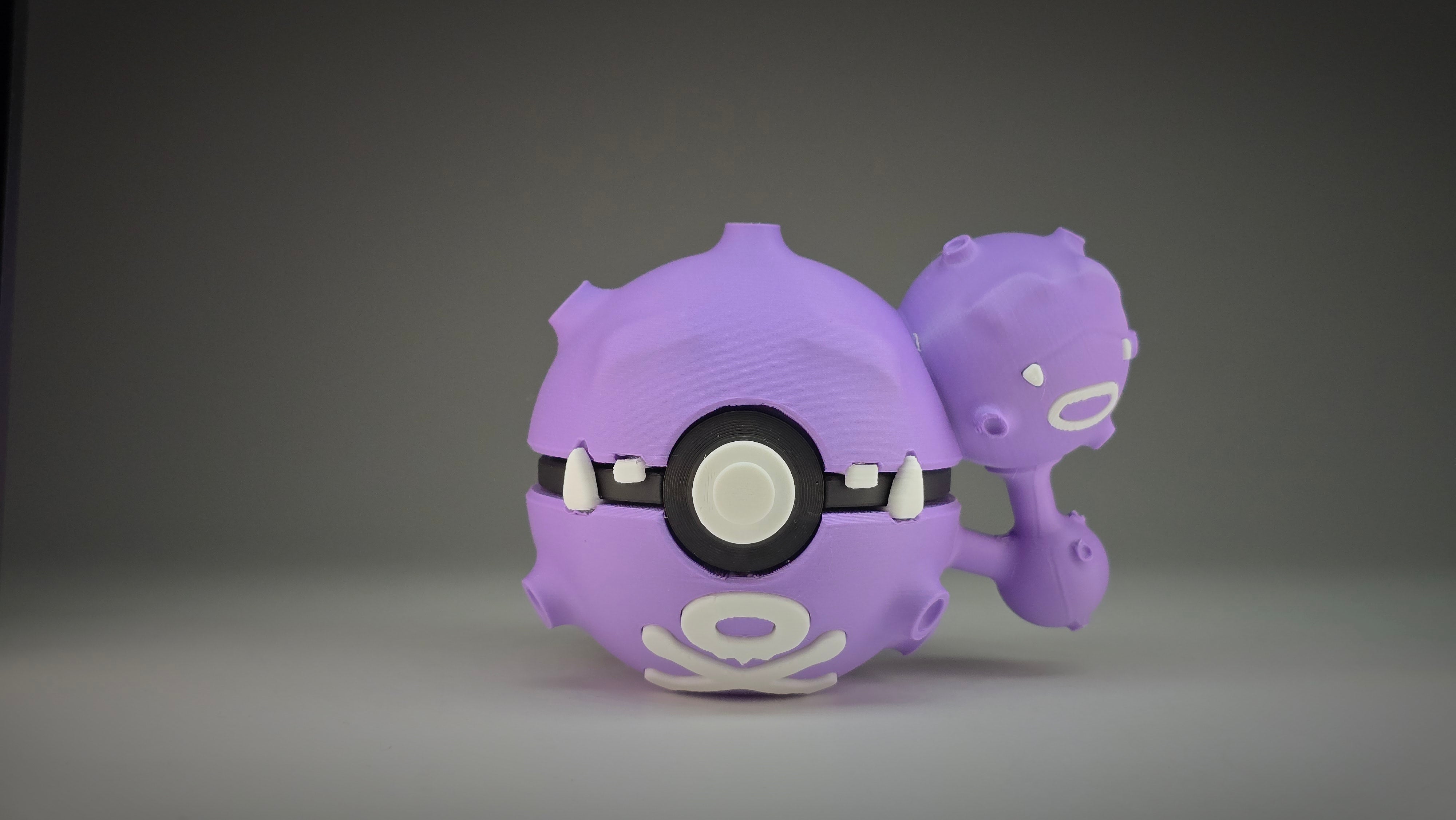 #0110 - Weezing Ball