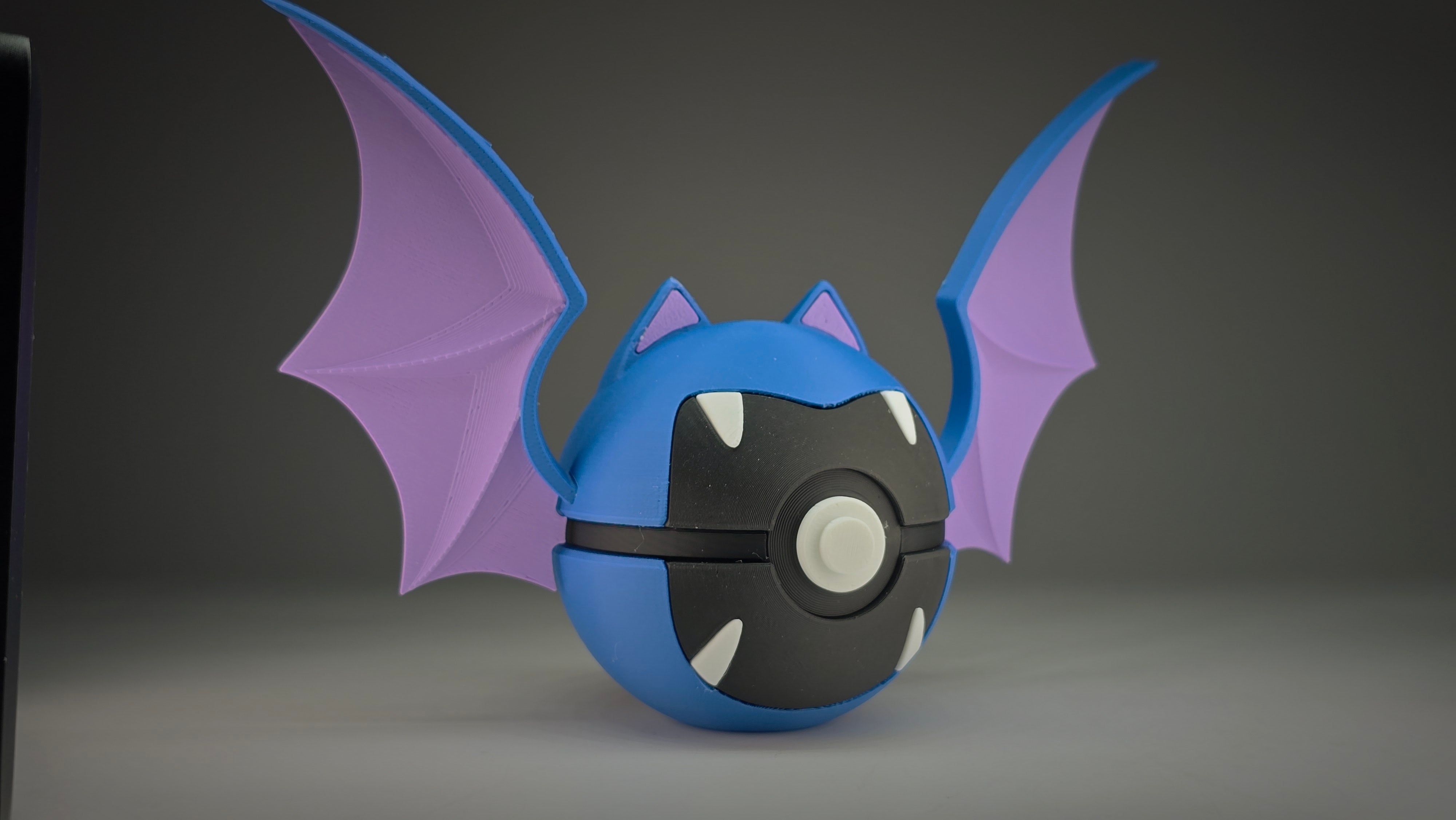 #0042 - Golbat Ball