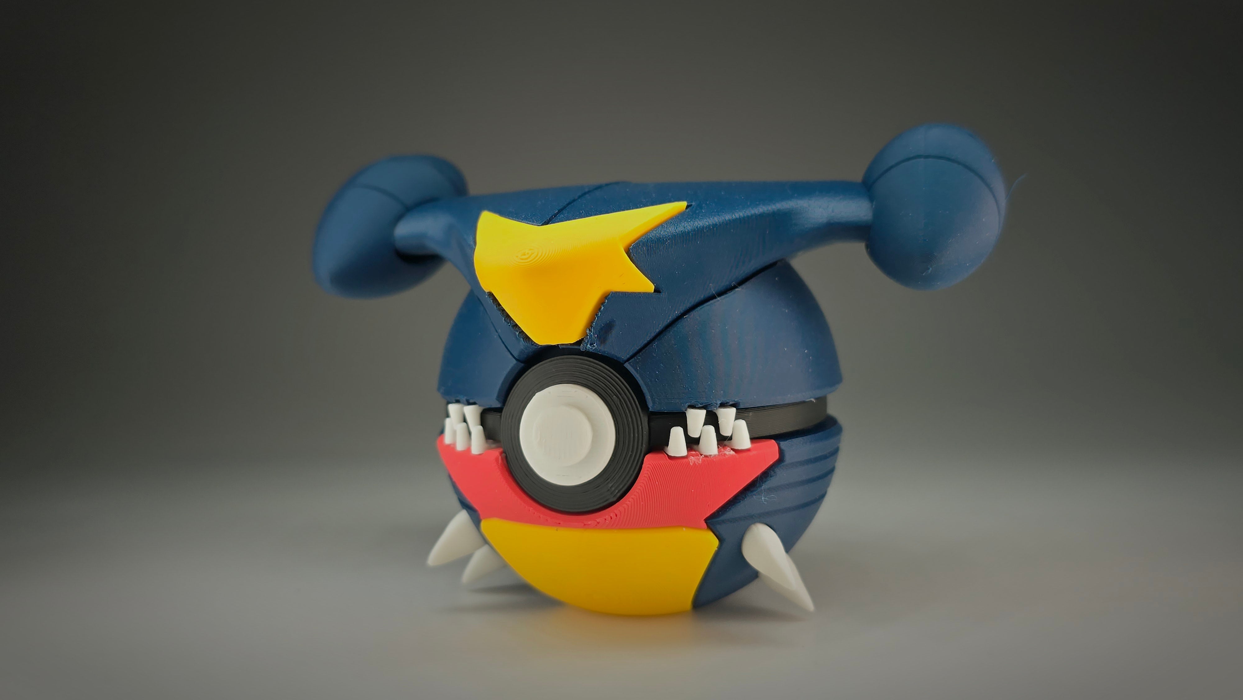 #0445 Garchomp Ball